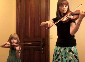 Mother and Daughter Play Bach Double Violin Concerto