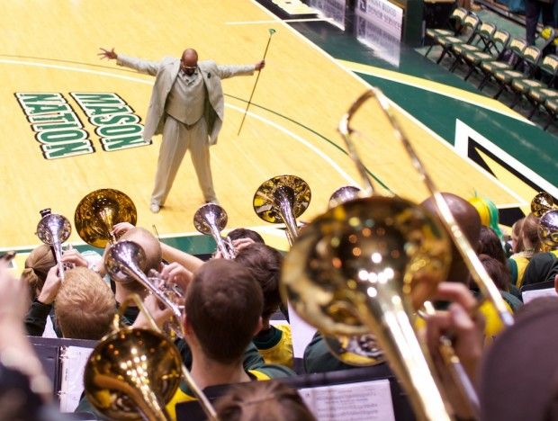 Doc Nix and the Green Machine, Mason's pep band