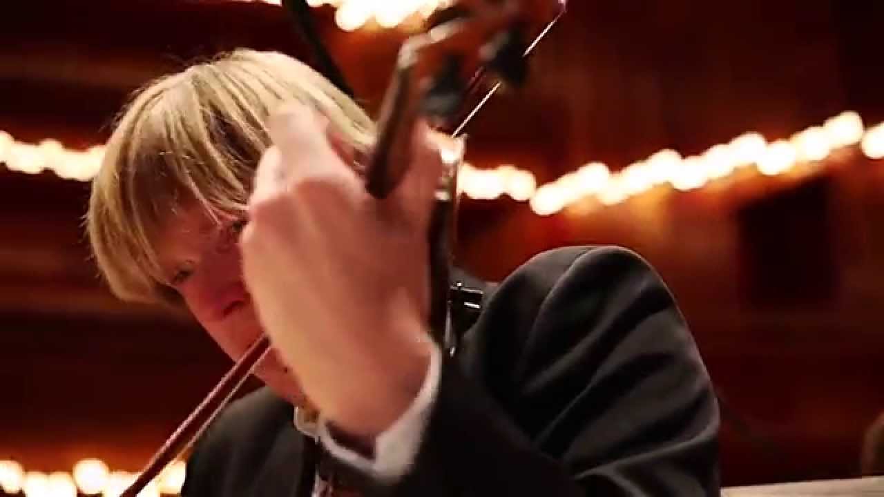 Orchestra Performs After Eating World's Hottest Chili Peppers