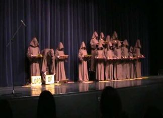 (Silent) Monks Perform A Unique Rendition Of Hallelujah Monks Perform A Unique Rendition Of Hallelujah