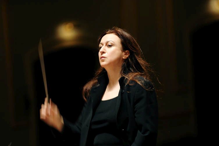 Conductor Simone Young. Photo: simoneyoung.com