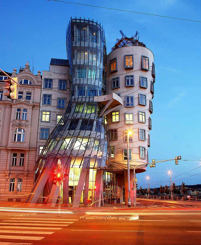 dancing house prague