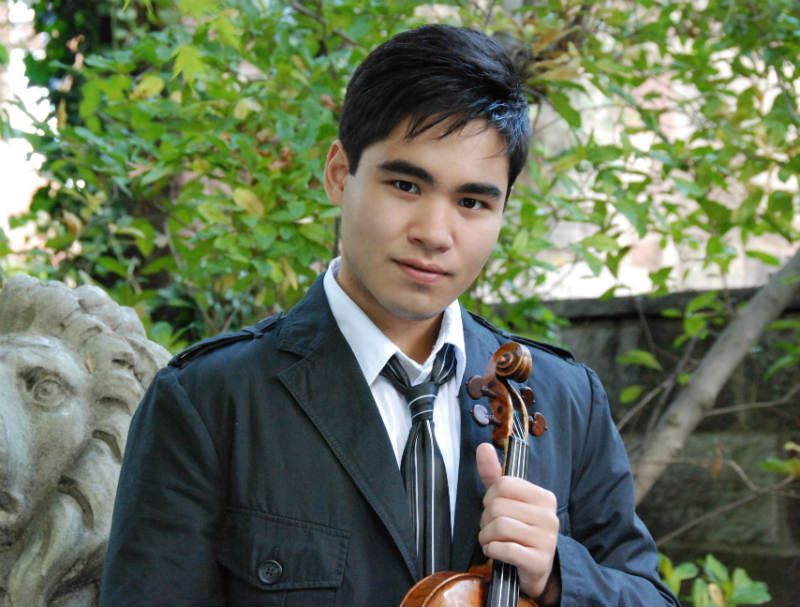 violinist Eric Silberger