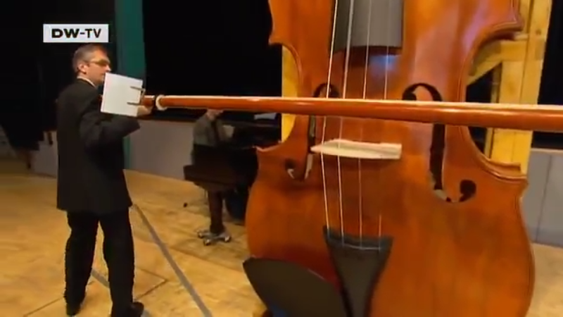 world’s largest playable violin