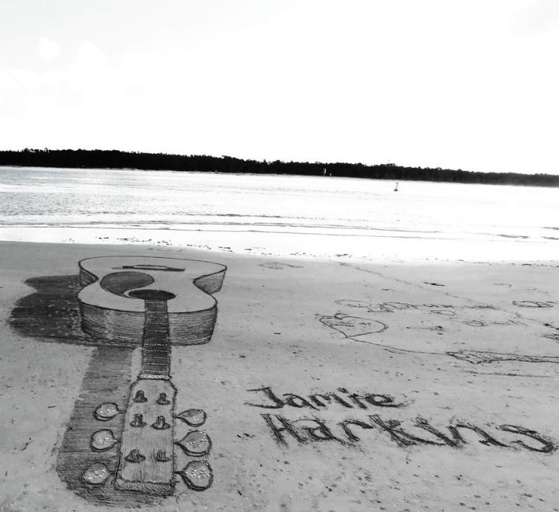 jamie harkings guitar sand art