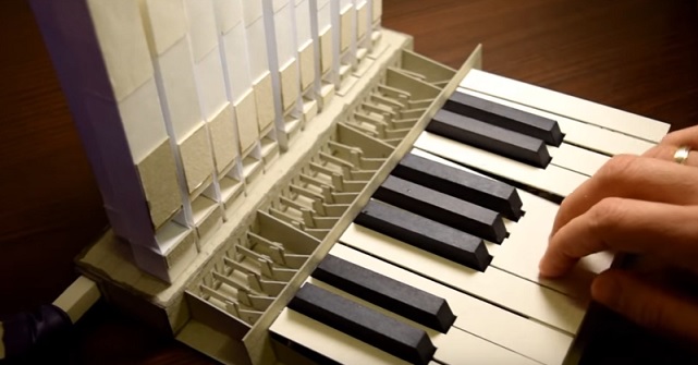 Tiny Pipe Organ