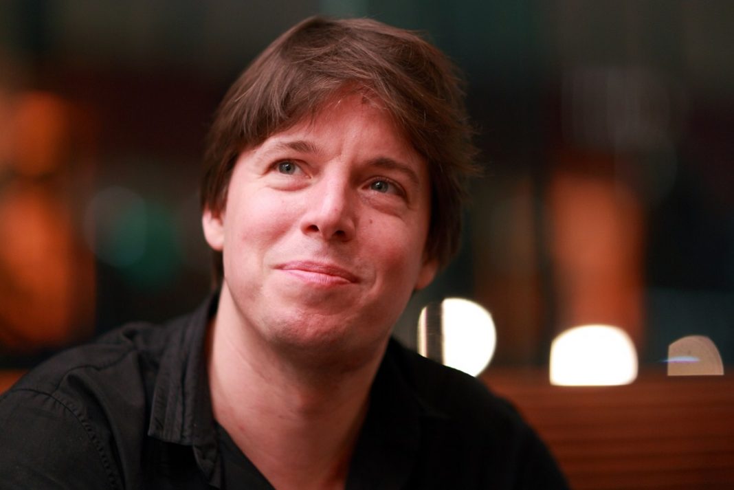 Joshua Bell Biography Facts, Family, Childhood & Achievements CMUSE