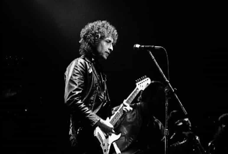 Bob Dylan Biography