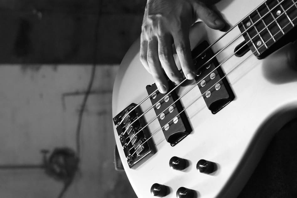 How to Learn Bass Guitar