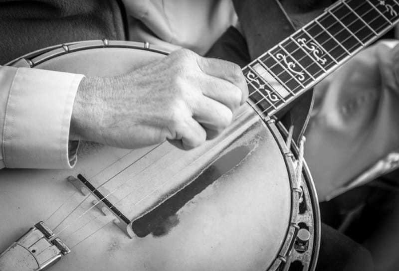 How to Learn Banjo at Home by Yourself