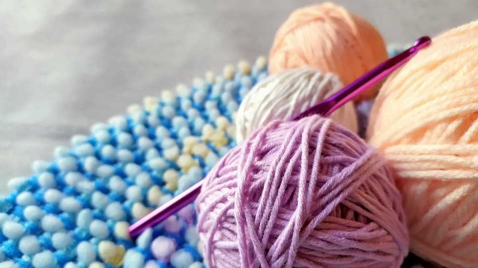 14 Websites To Learn Knitting Lessons Online (Free And Paid) CMUSE
