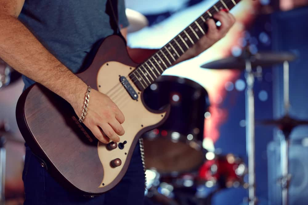 Best Ways To Learn Electric Guitar