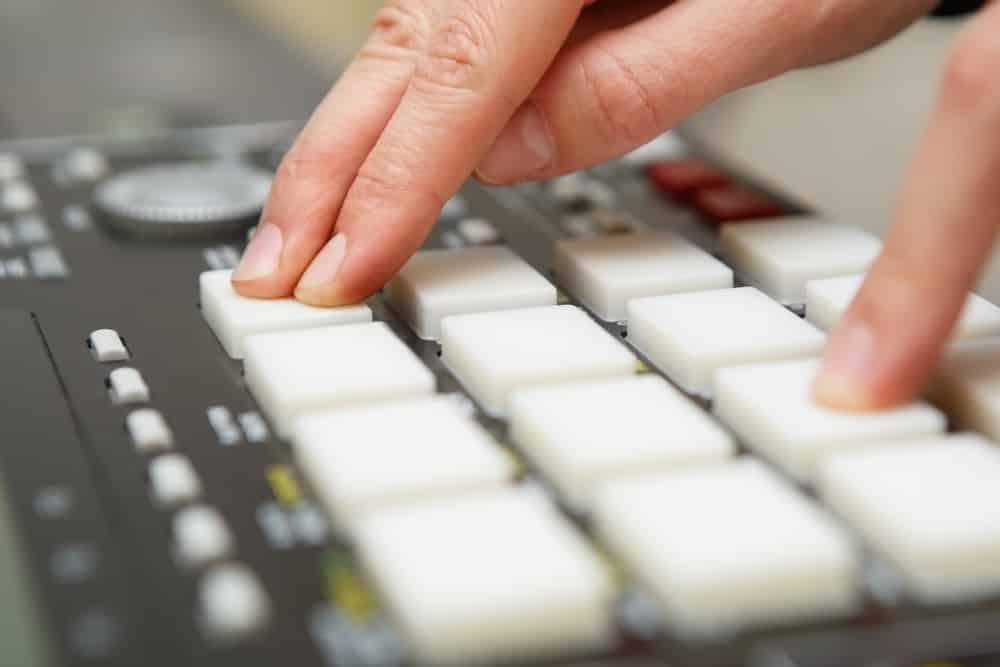 Best Ways To Learn Music Production and Beatmaking