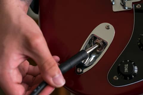 Electric guitar jack