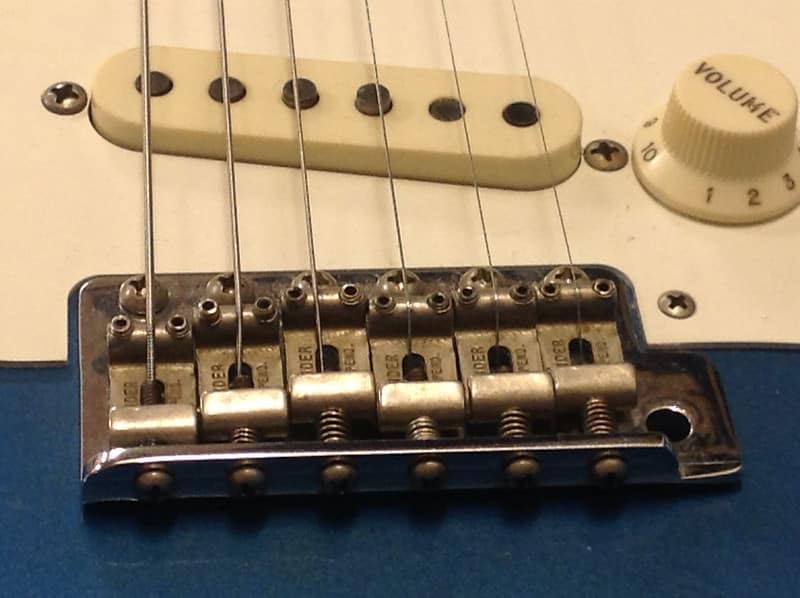 Fender strat bridge