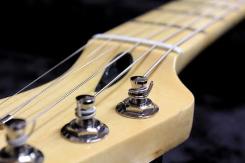 Guitar truss rod