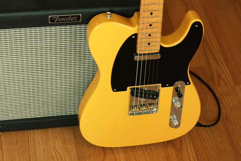 Fender Blues Junior Amp and Guitar