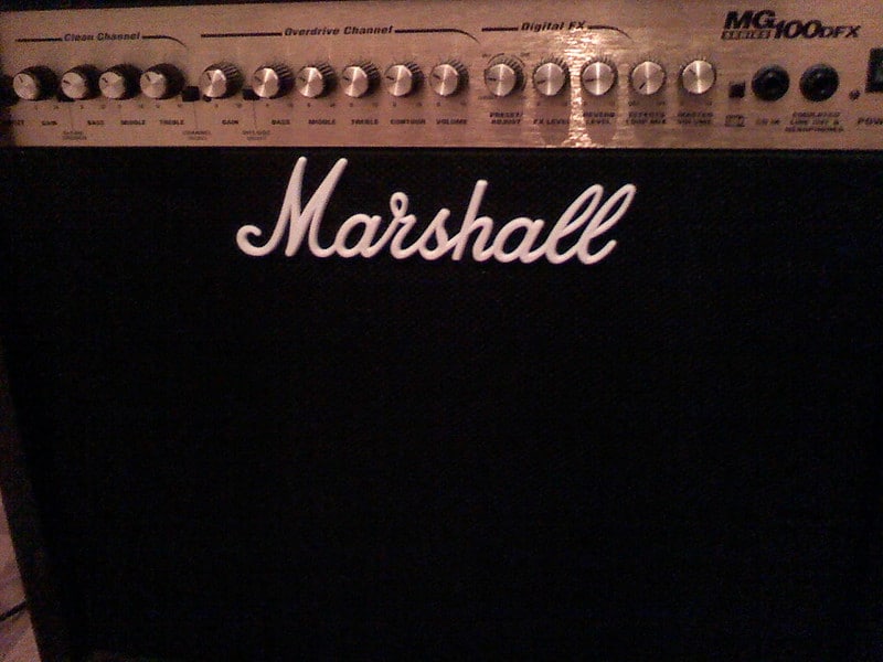 Marshall MG100FDX battery