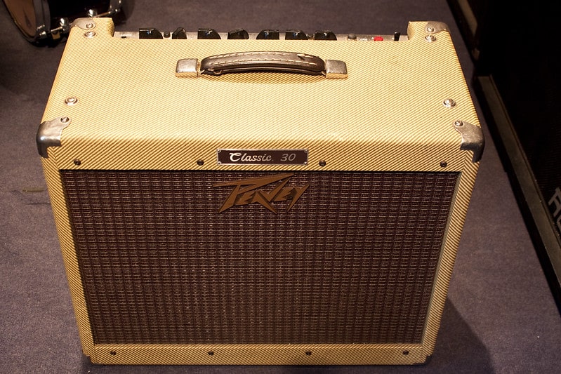 peavey classic 30 size