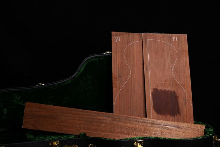 The Differences Between Peruvian Walnut vs Black Walnut CMUSE