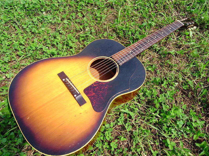 Gibson LG1 Design