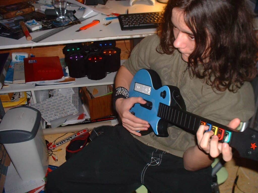 Wii guitar hero controller