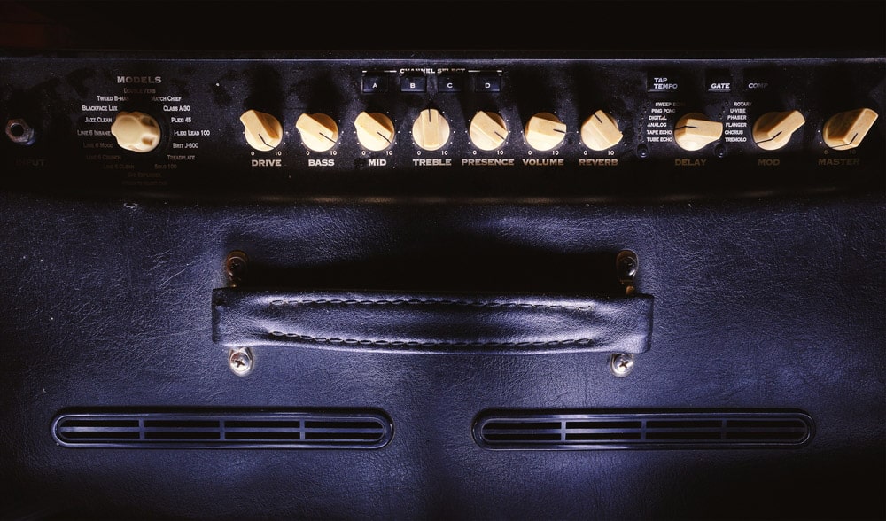 Details of a guitar amplifier