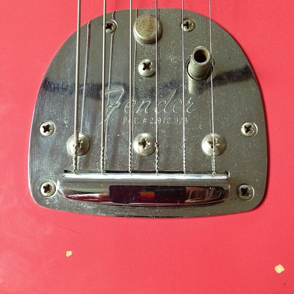 Fender Jazzmaster floating tremolo tailpiece