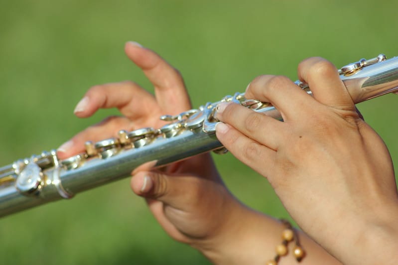 Hold Flute