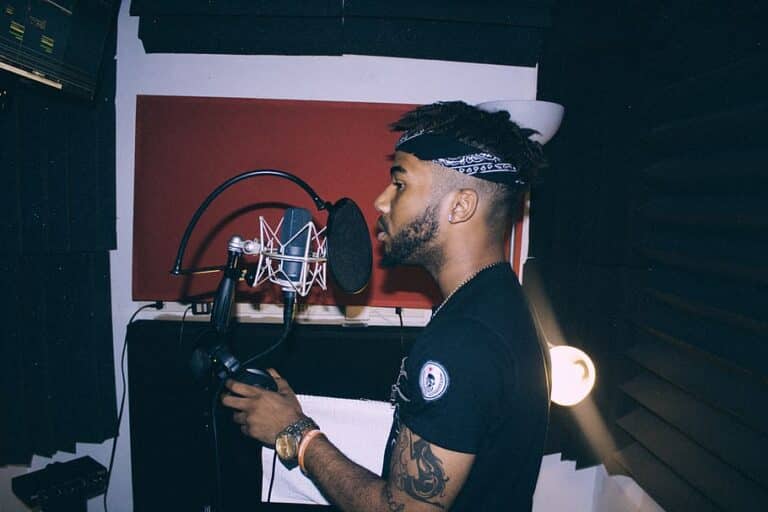 Folk Music vs Country Music What's The Difference? CMUSE